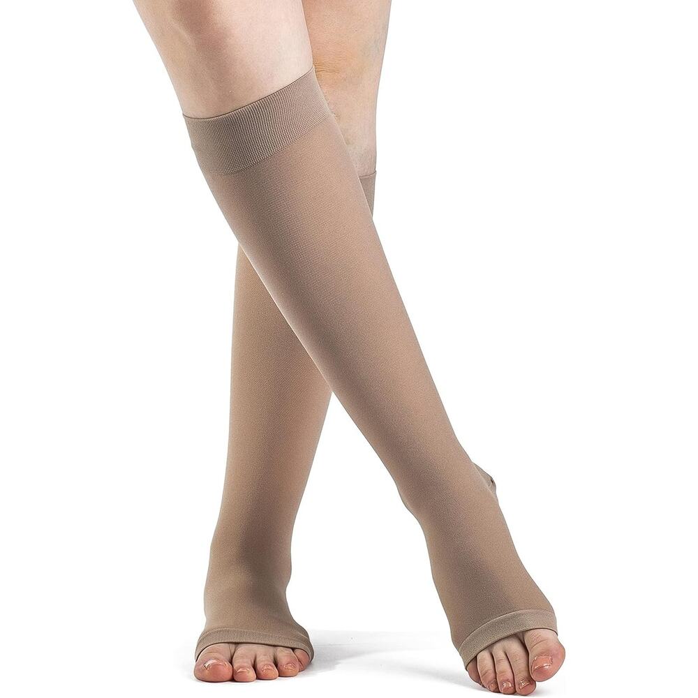 Sigvaris DYNAVEN Women's Compression Calf-High Socks 20-30mmHg, XL Short, Beige